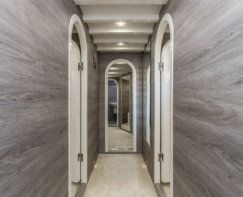 ANĐEO Hallway