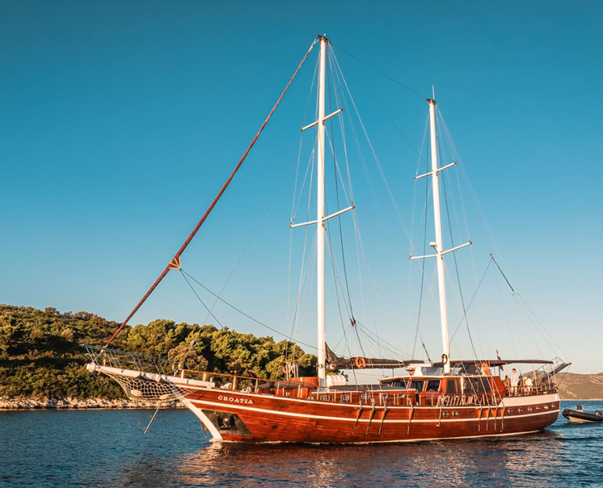 CROATIA Cruising