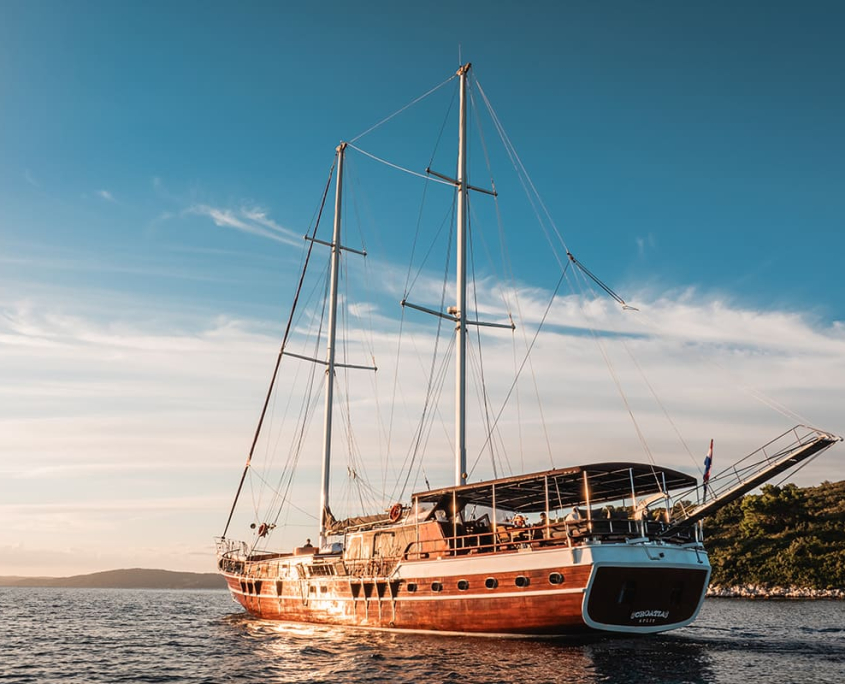 CROATIA Cruising