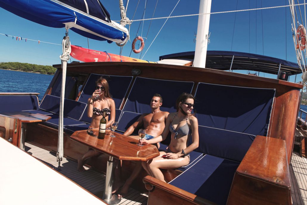 Sun deck Sun deck