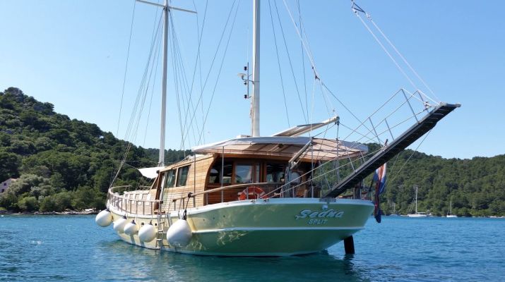 Gulet Sedna - Stern view