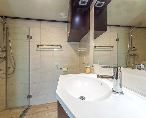 NAVILUX Bathroom