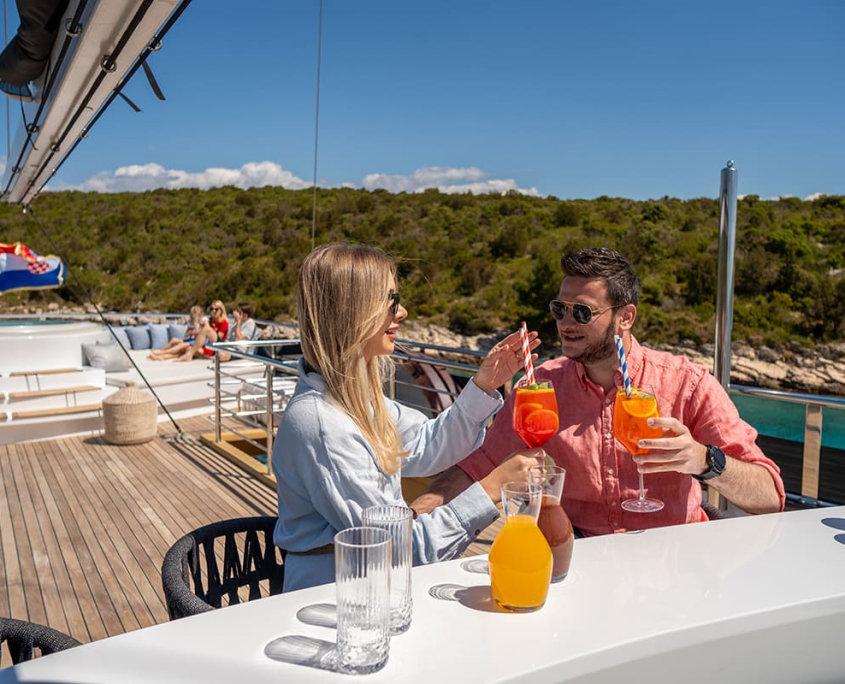 ANIMA MARIS Sundeck