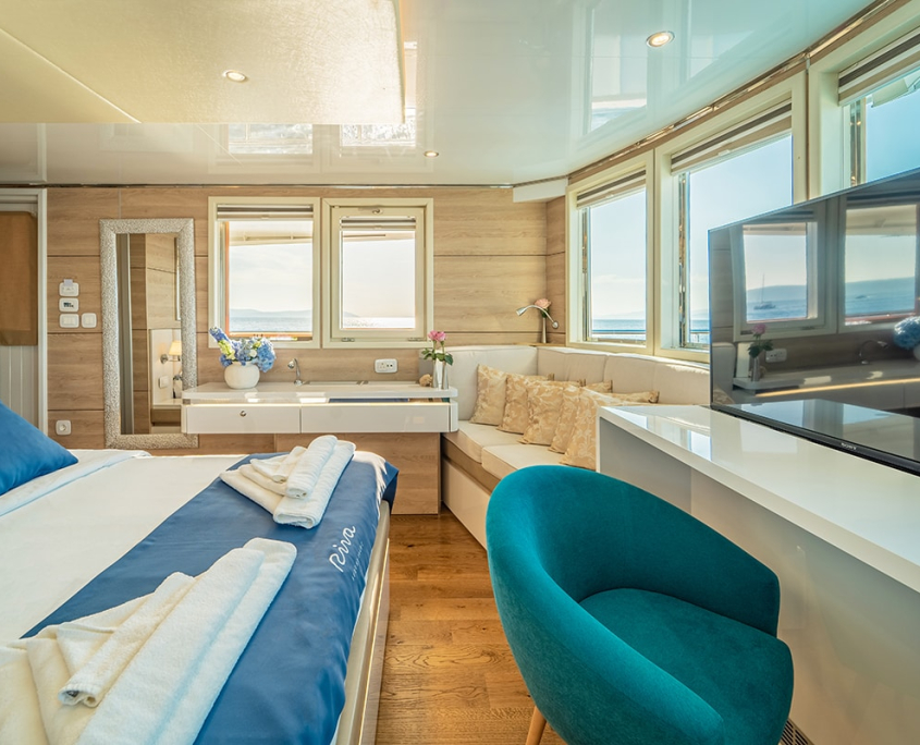 RIVA Master cabin