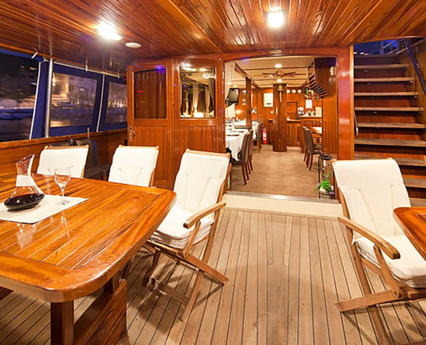 TAJNA MORA Aft deck