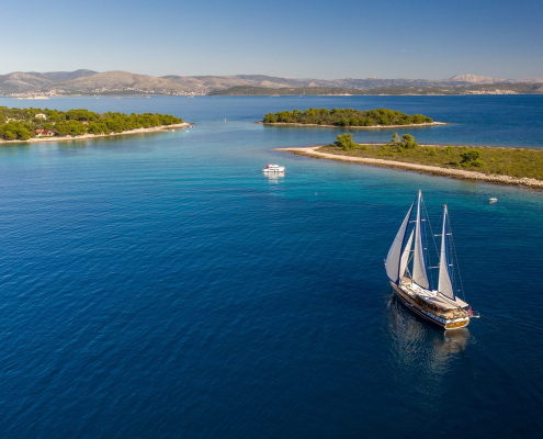 yacht charters in croatia with crew