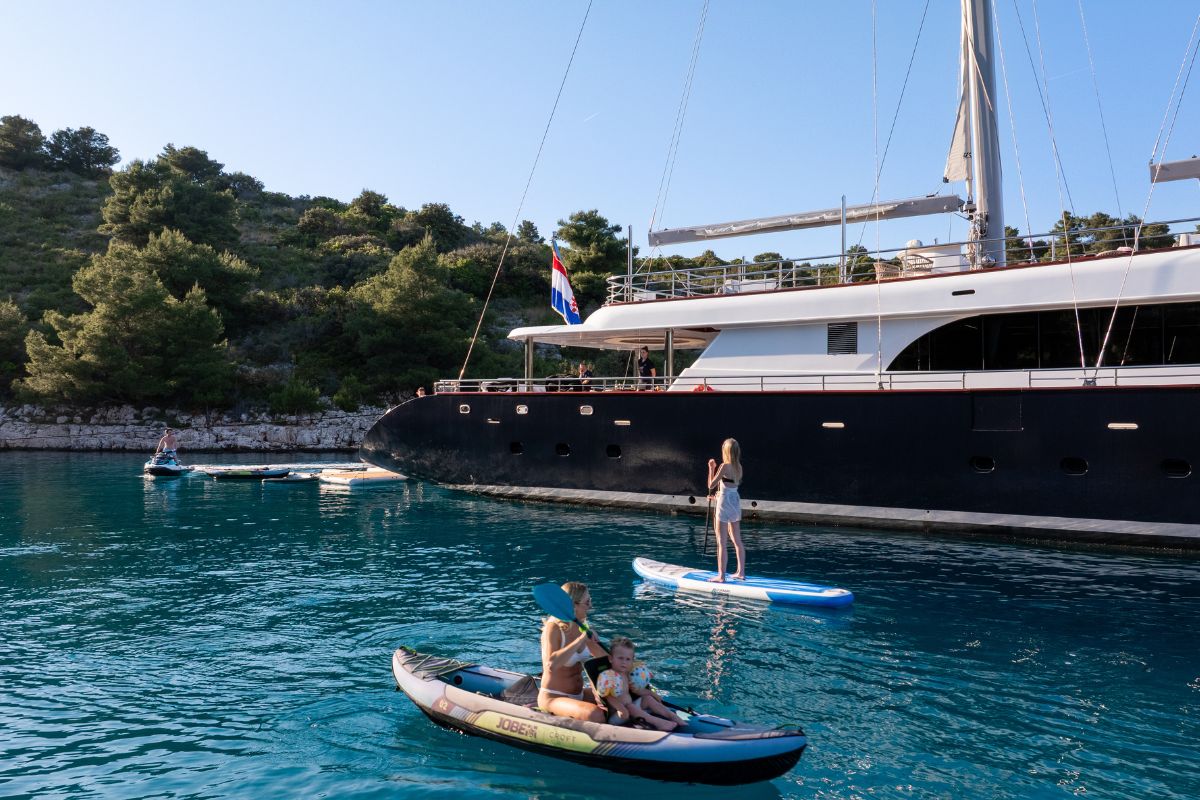 yacht amenities