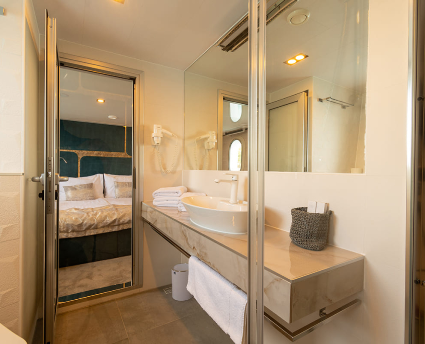 YOLO Bathroom YOLO Bathroom